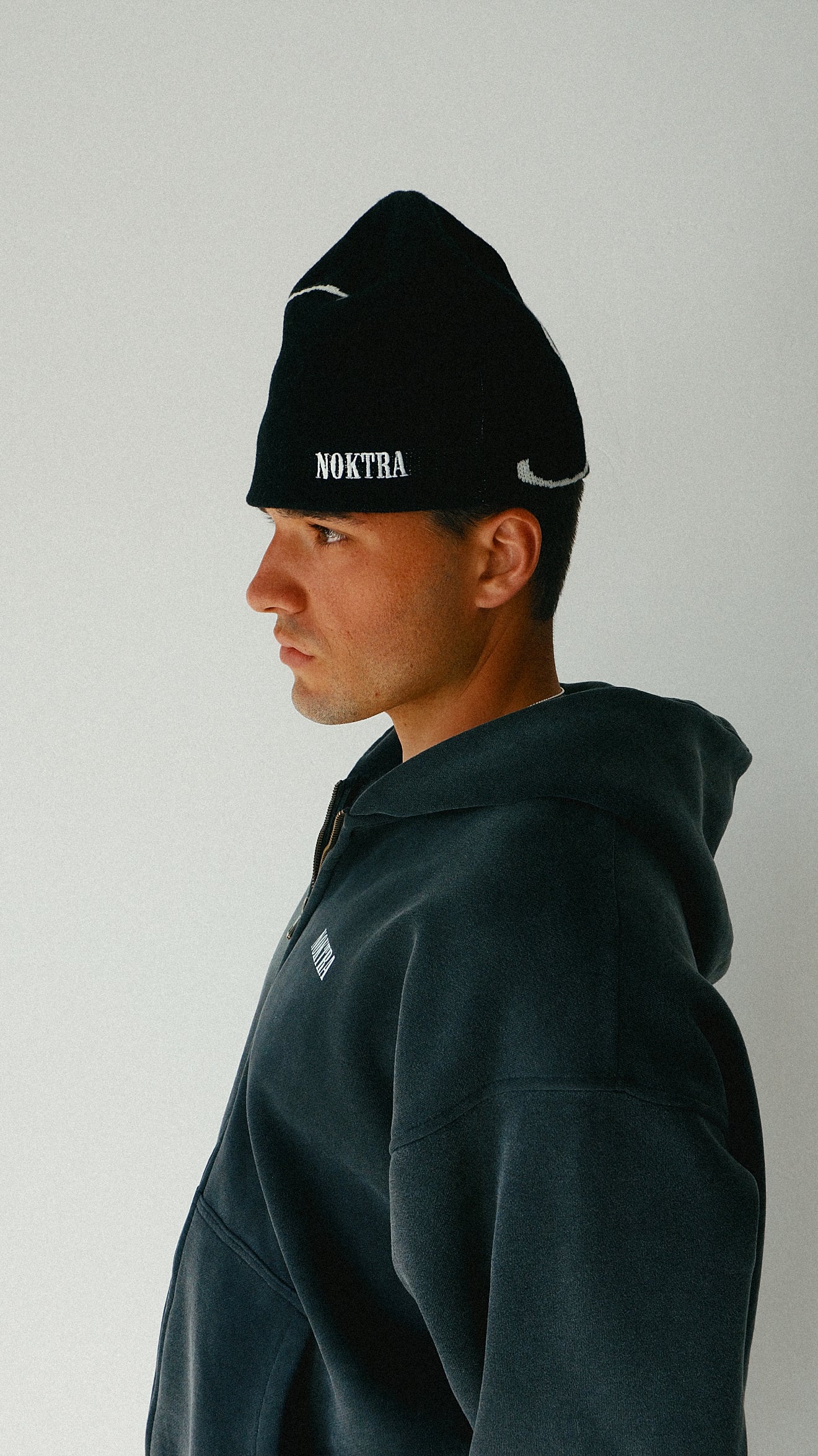 INITIAL BEANIE - BLACK