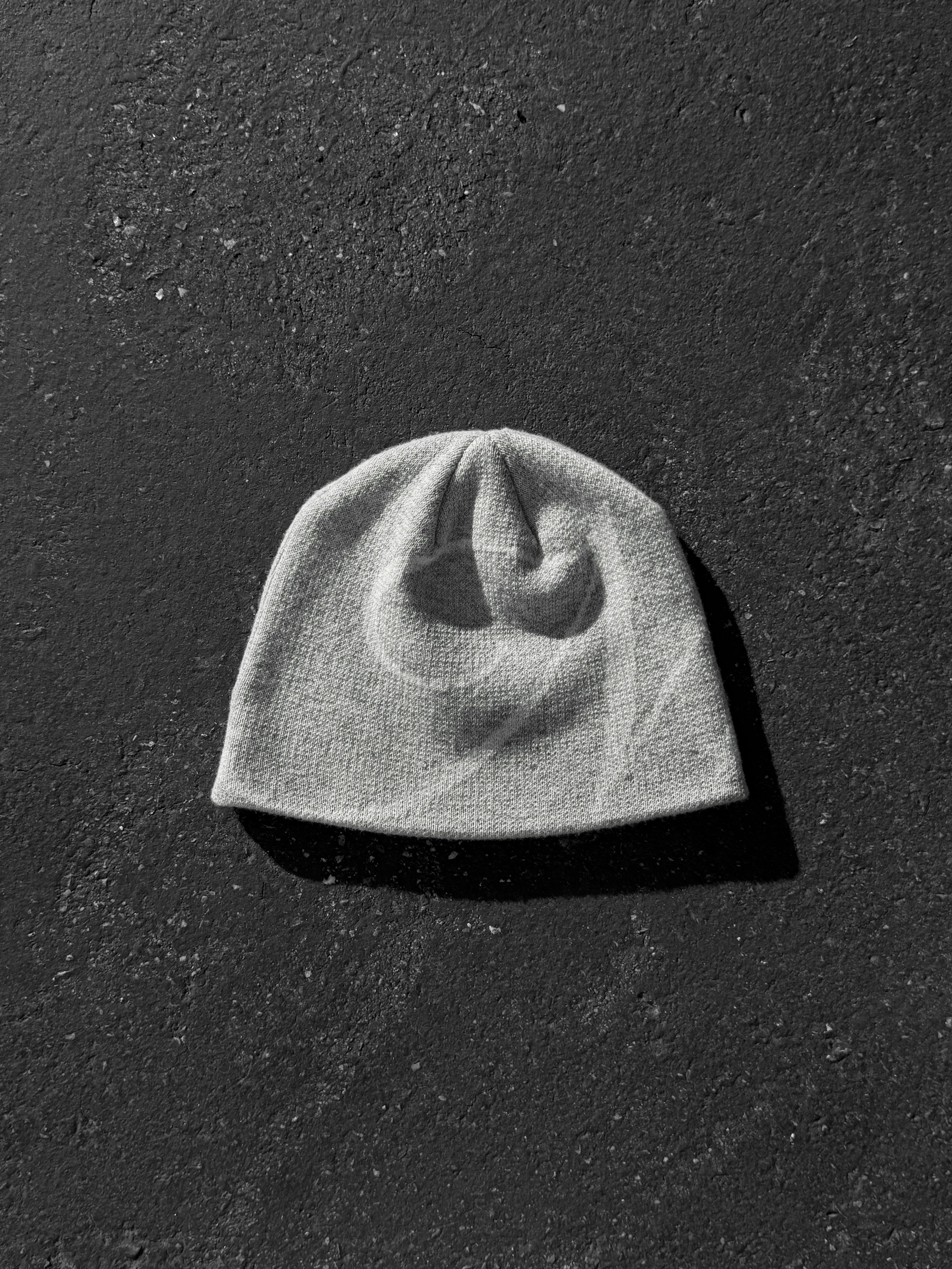 INITIAL BEANIE - GREY
