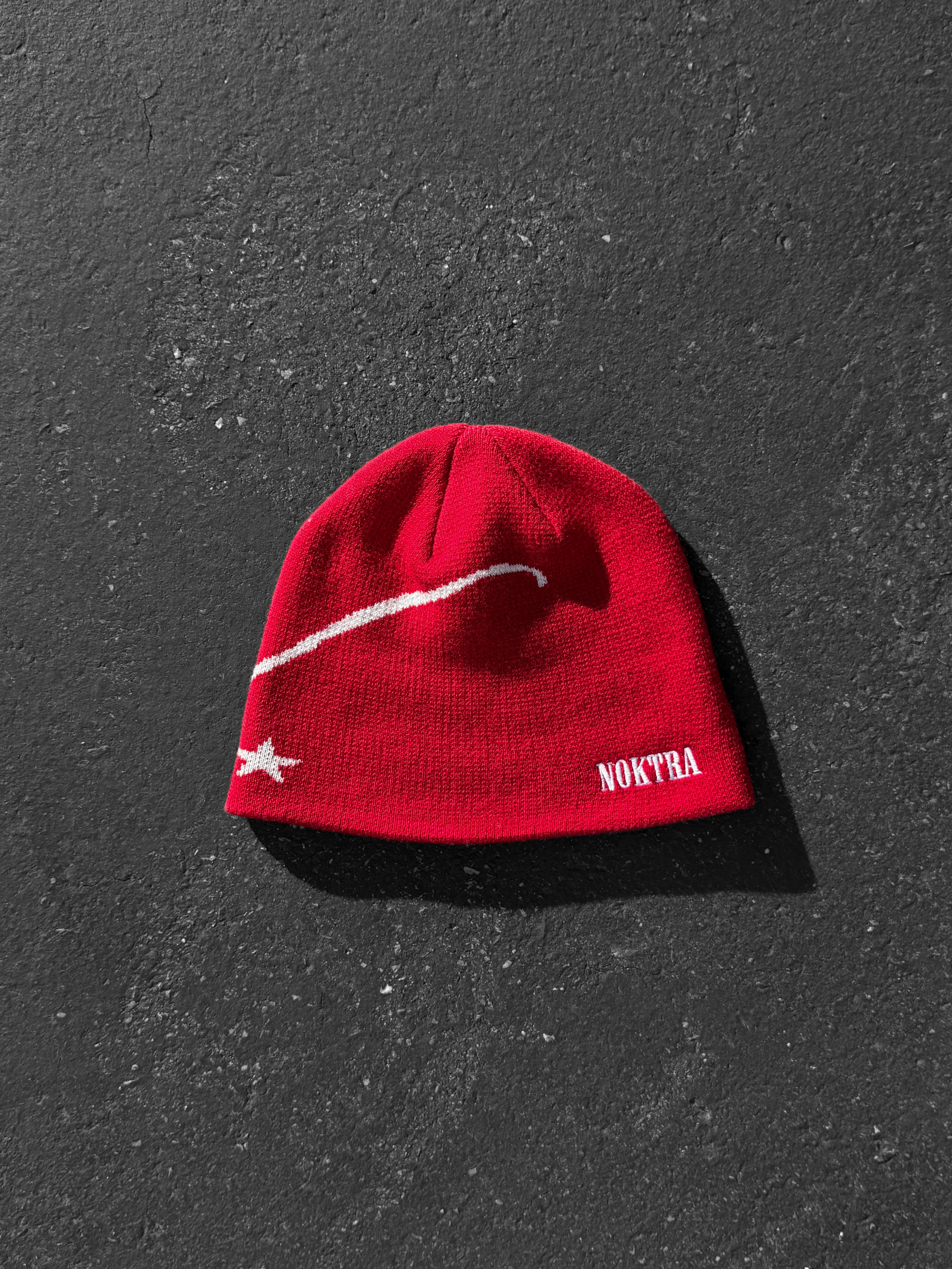 INITIAL BEANIE - RED